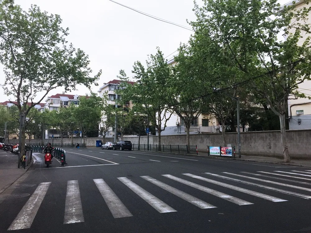 BIM architecture | Multi corridor fence next to residential area/Ziyunzhai building