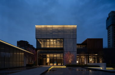 BIM Architecture: Zhongzhou Qingdao Peninsula City State Sales Office by MYP Design Firm-BIM WORLD