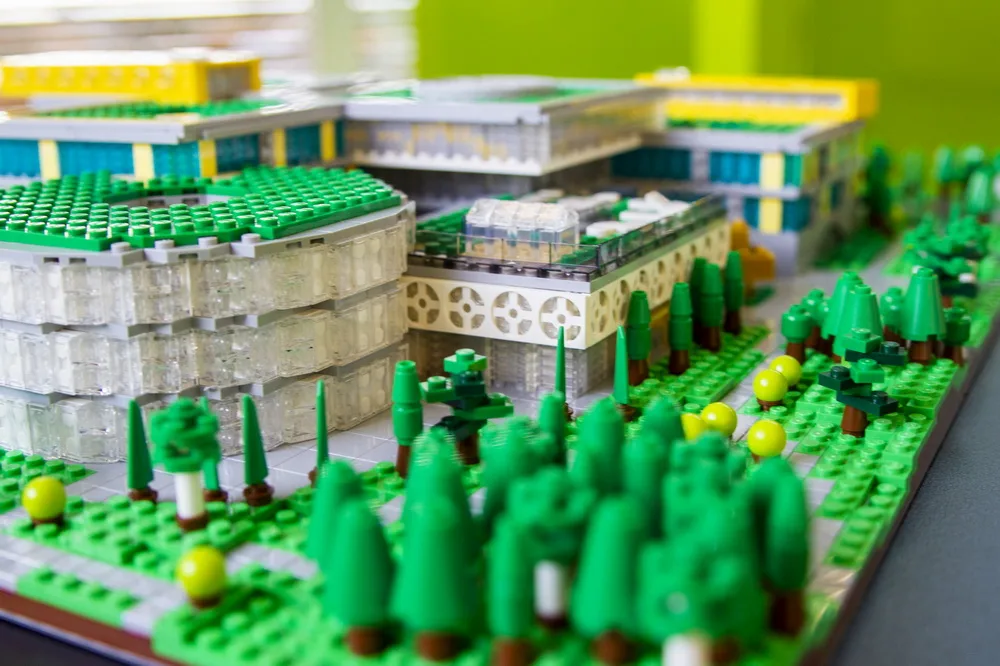 BIM Architecture | Nowadays, architects need to be able to assemble LEGO: LEGO Office Park/C.F. M ø ller Architecture Firm