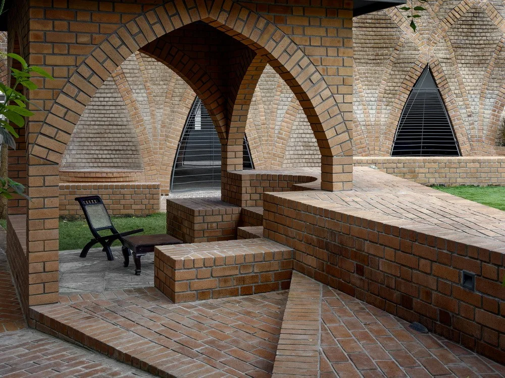 BIM Architecture | Red Oasis in Reinforced Cement/PMA Madhushhala