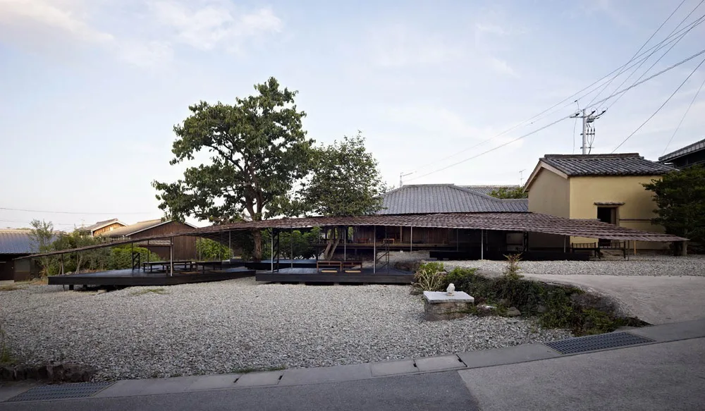BIM Architecture | Art Restaurant Transformed from Abandoned Houses/Atelier Ryo Abe Works