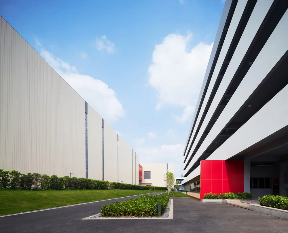 BIM architecture | Ordering soda is as simple as that! Vita Food and Beverage Production Center/ZZT Industrial Building