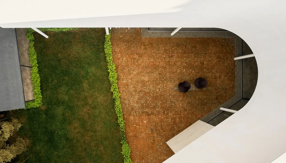 BIM Architecture | Reconstruction of Triad Courtyard/CYS.ASDO