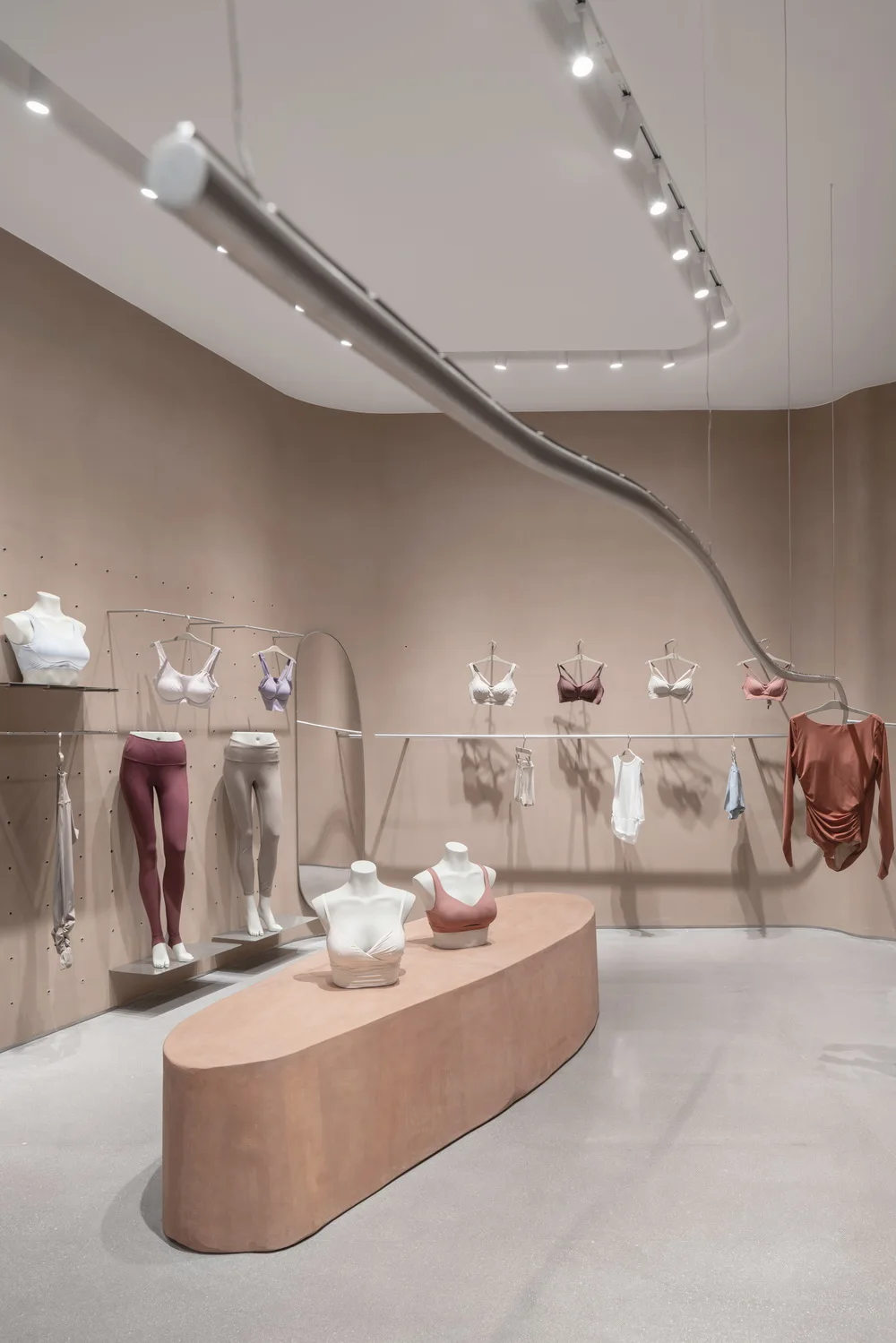 BIM Architecture | Interior Design Expressing the Beauty of Women: NEIWAI Flagship Store/Studiolite (SLT)
