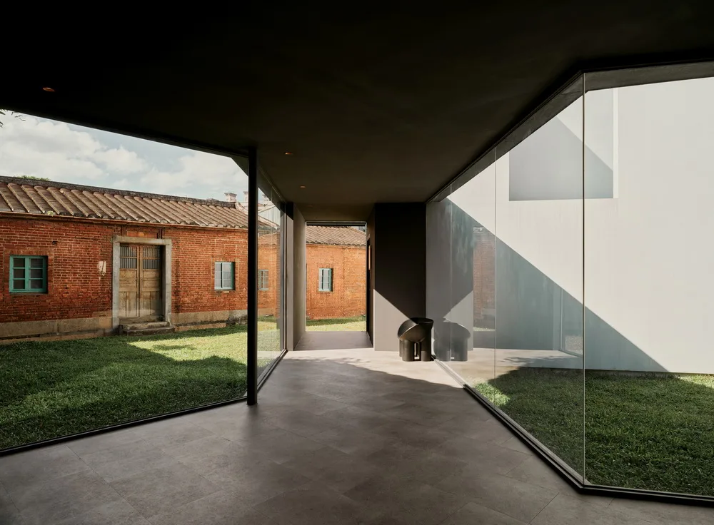 BIM Architecture | Reconstruction of Triad Courtyard/CYS.ASDO