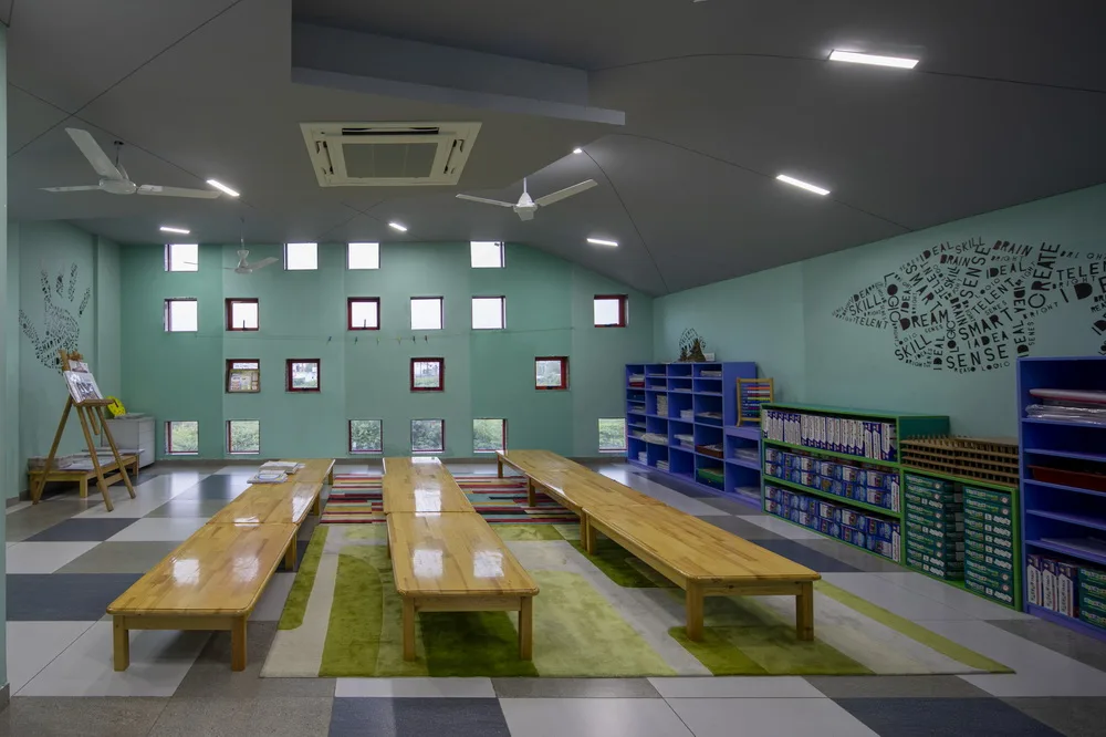 BIM Architecture | Inspired by the triangular cheese in cartoons! /SferaBlu Architects