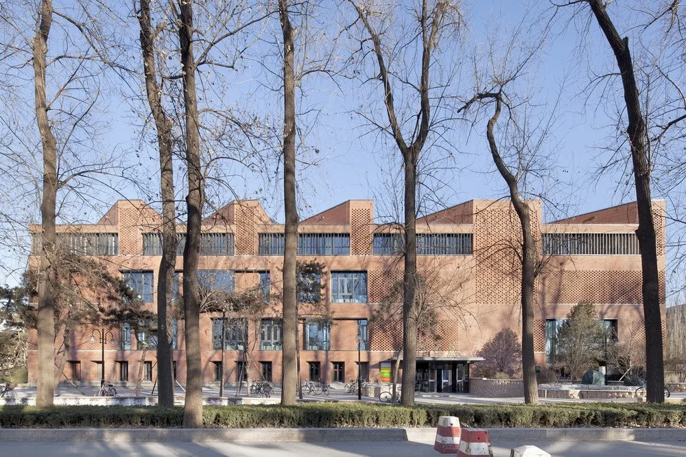 BIM Architecture | Tsinghua University South Campus Cafeteria and Career Guidance Center/Tsinghua University School of Architecture Simple Architecture Studio