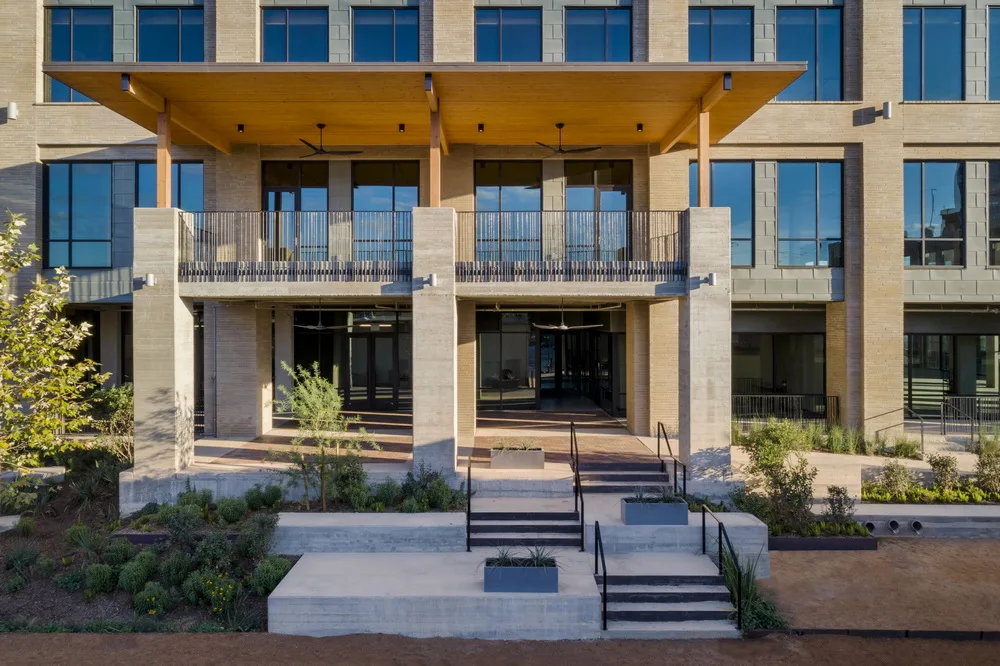 BIM Architecture | Texas's First Large Wooden Office Building 'The Soto' / BOKA Powell