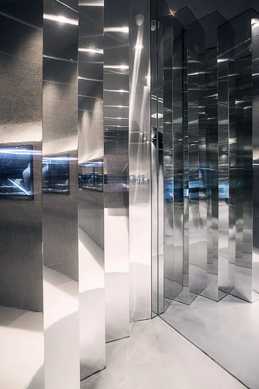 BIM Architecture | Reshaping Memory Moments · Fanshi ONESWEAR Wuhan K11 Shopping Art Center Store/Pingjie Design