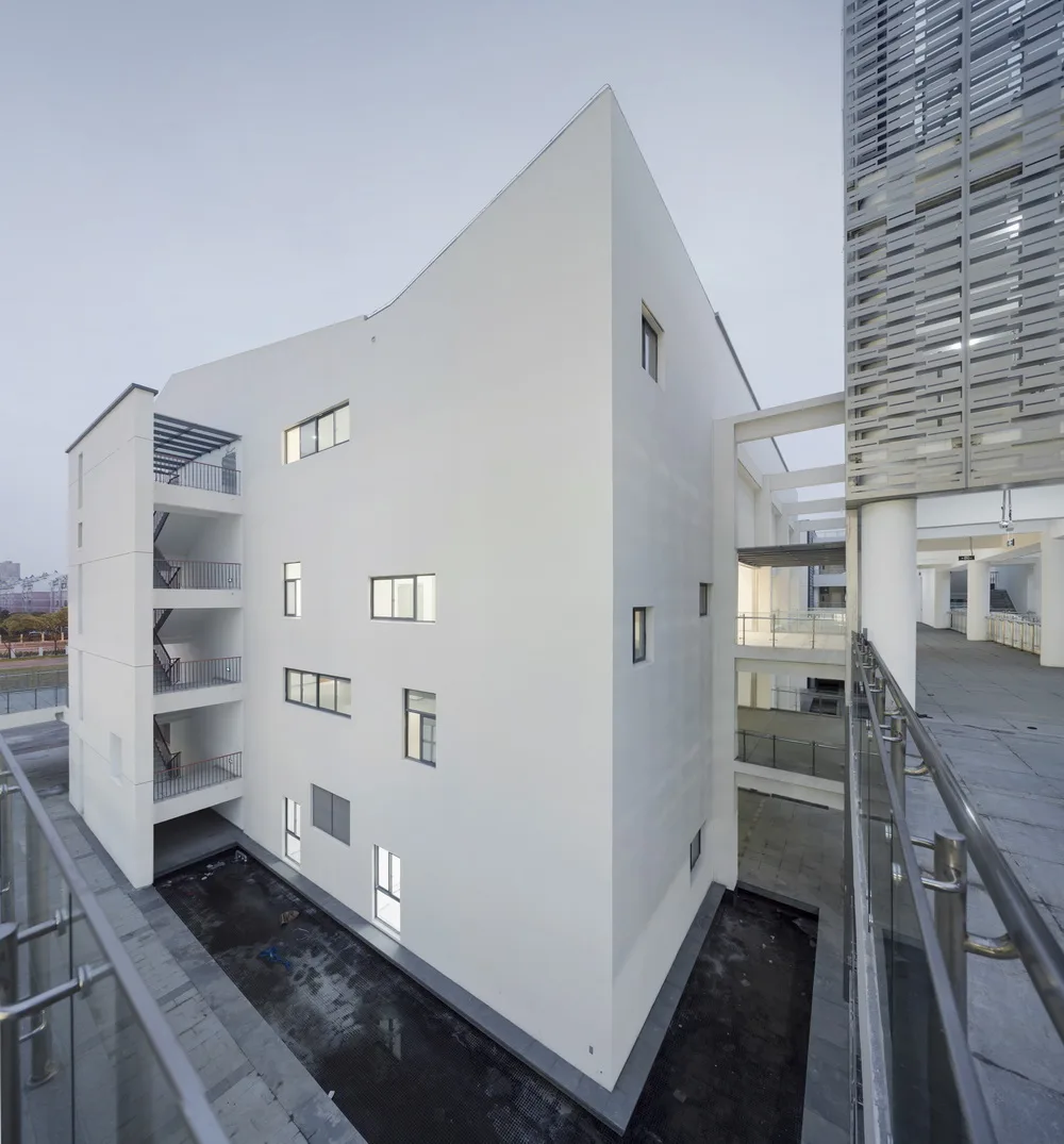 BIM Architecture | Refactoring 'Jiangnan Academy': Suzhou High tech Zone No.4 Middle School/Zhongheng Design