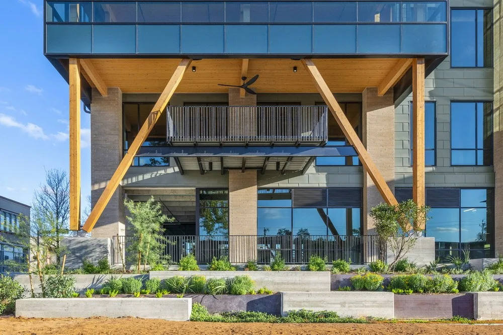 BIM Architecture | Texas's First Large Wooden Office Building 'The Soto' / BOKA Powell
