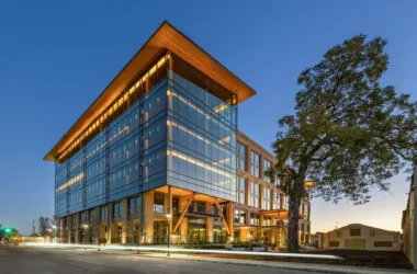 BIM Architecture: Texas’s First Large-Scale Wooden Office Building, 