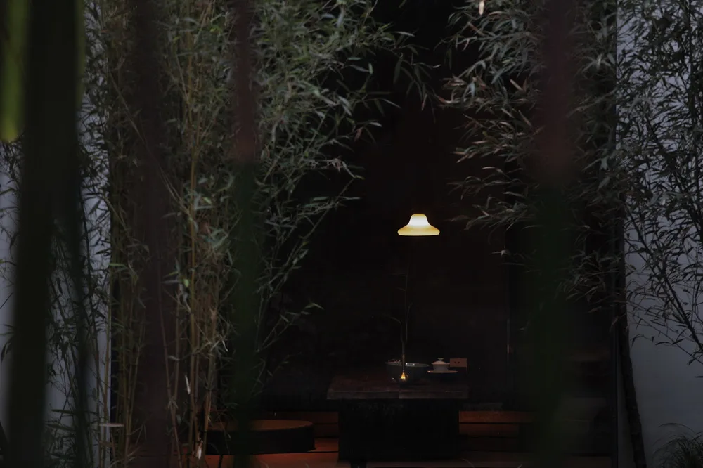BIM Architecture | Placing a forest in the city of Chengdu is a construction of an unknown spring tea house/location