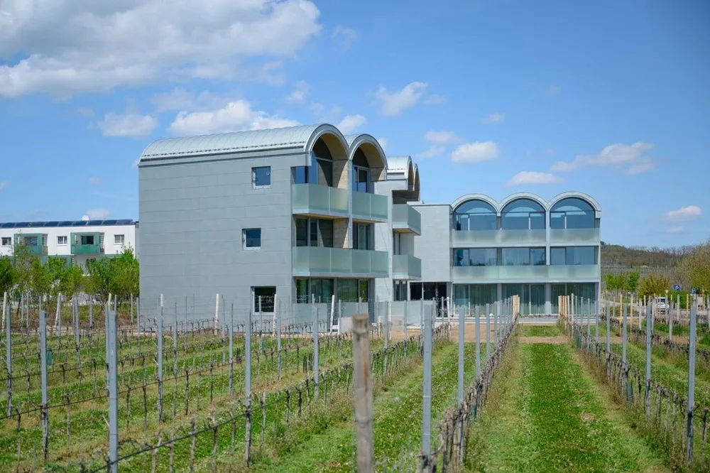 BIM Architecture | Expansion of Rossum Hotel in Austria/Steven Hall&Associates