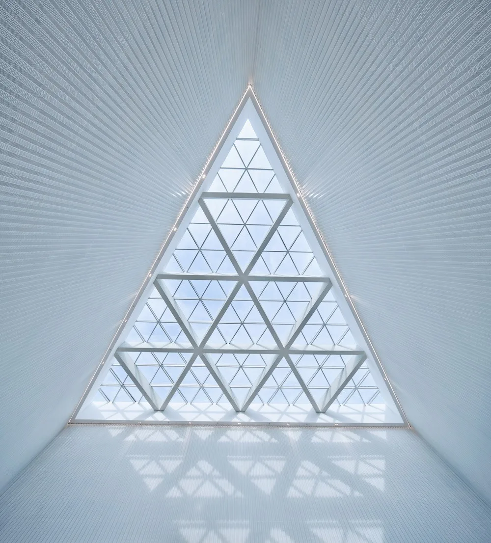 BIM Architecture | The Crystal of Light for Future Smart Cities - Vanke Intelligent Future City/Hong Kong Huichuang International