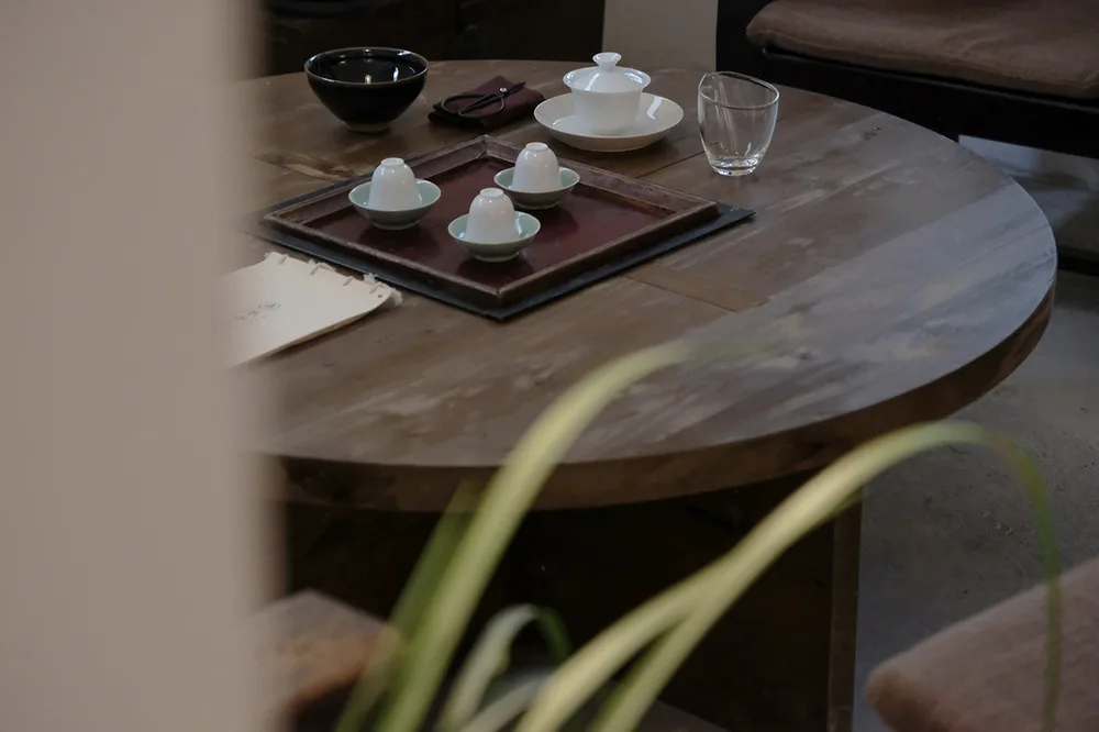 BIM Architecture | Placing a forest in the city of Chengdu is a construction of an unknown spring tea house/location