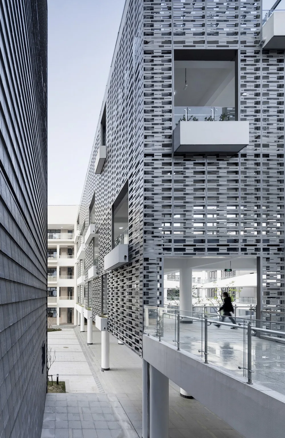 BIM Architecture | Refactoring 'Jiangnan Academy': Suzhou High tech Zone No.4 Middle School/Zhongheng Design