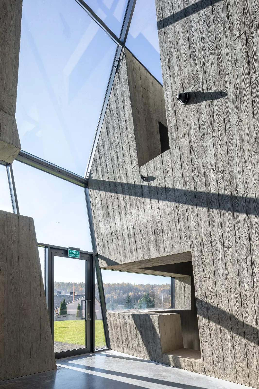 BIM Architecture | Polish Martyrs' Mausoleum/Nizio Design International