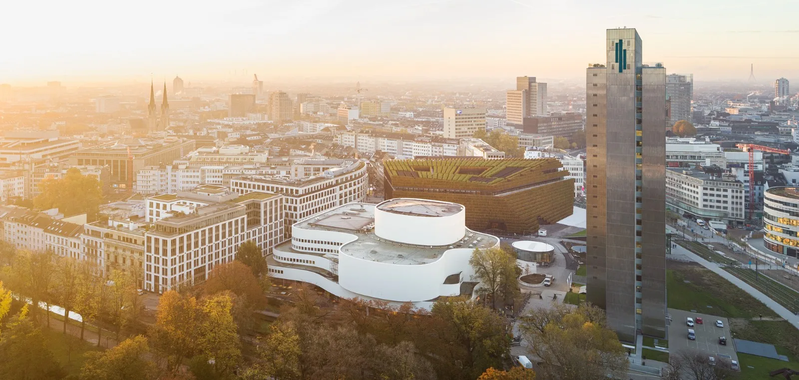 BIM Architecture | The largest green facade building in Europe, Kö-Bogen II commercial complex/ingenhoven architects