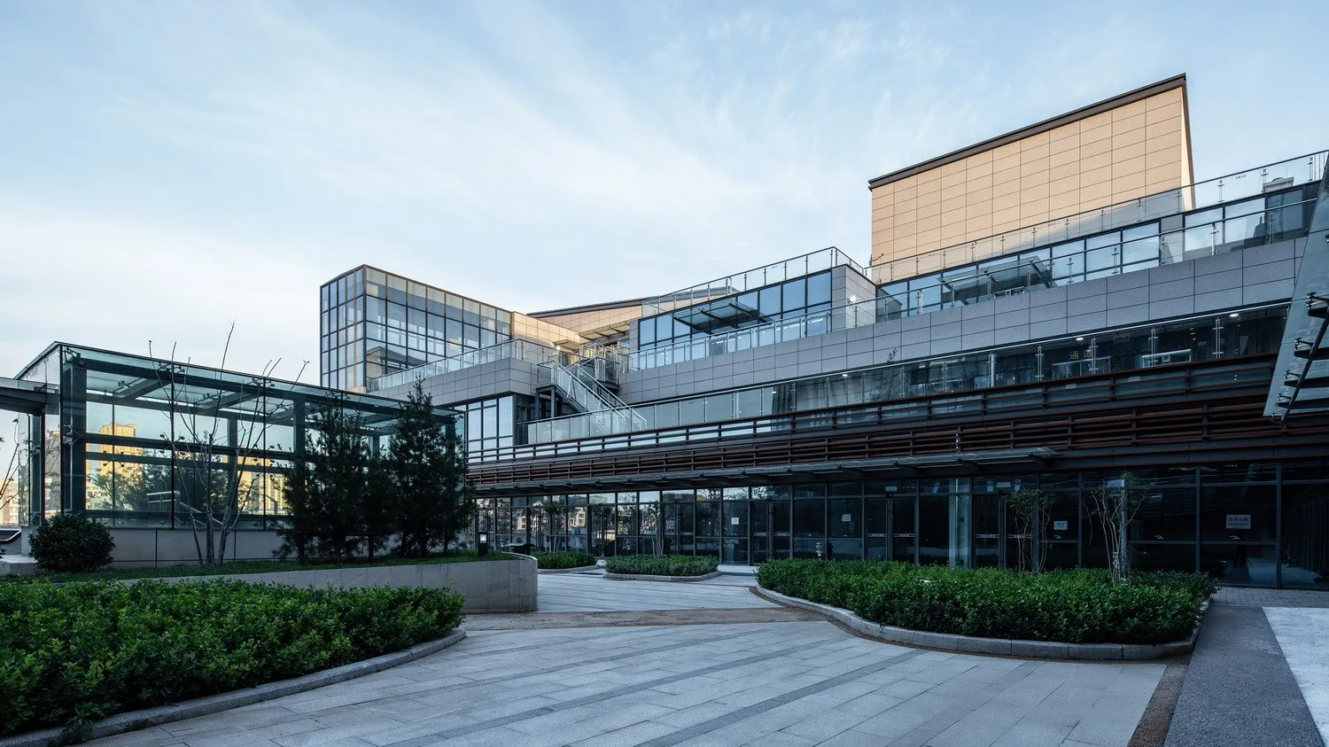 BIM Architecture | Living Container in Innovation Valley/Beijing Longyuan Kejian Architectural Design Co., Ltd