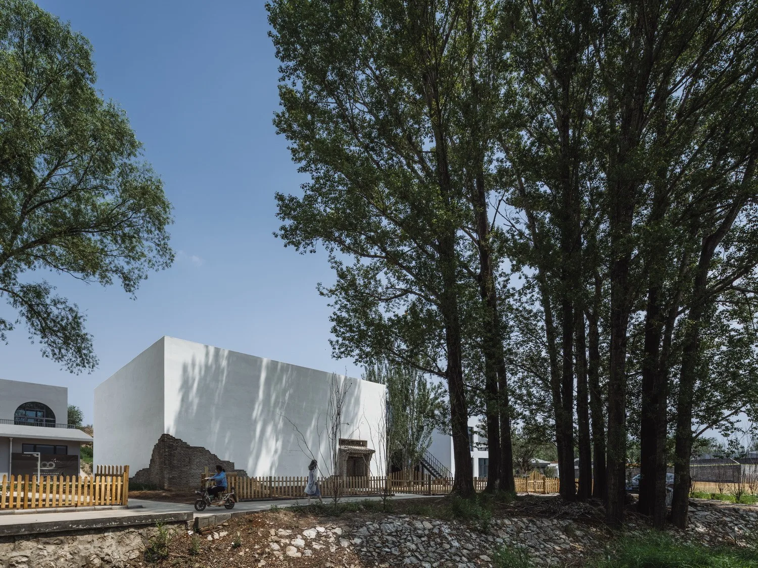 BIM Architecture | Strangers: Rooms Refusing Scenery/Utopia Lab