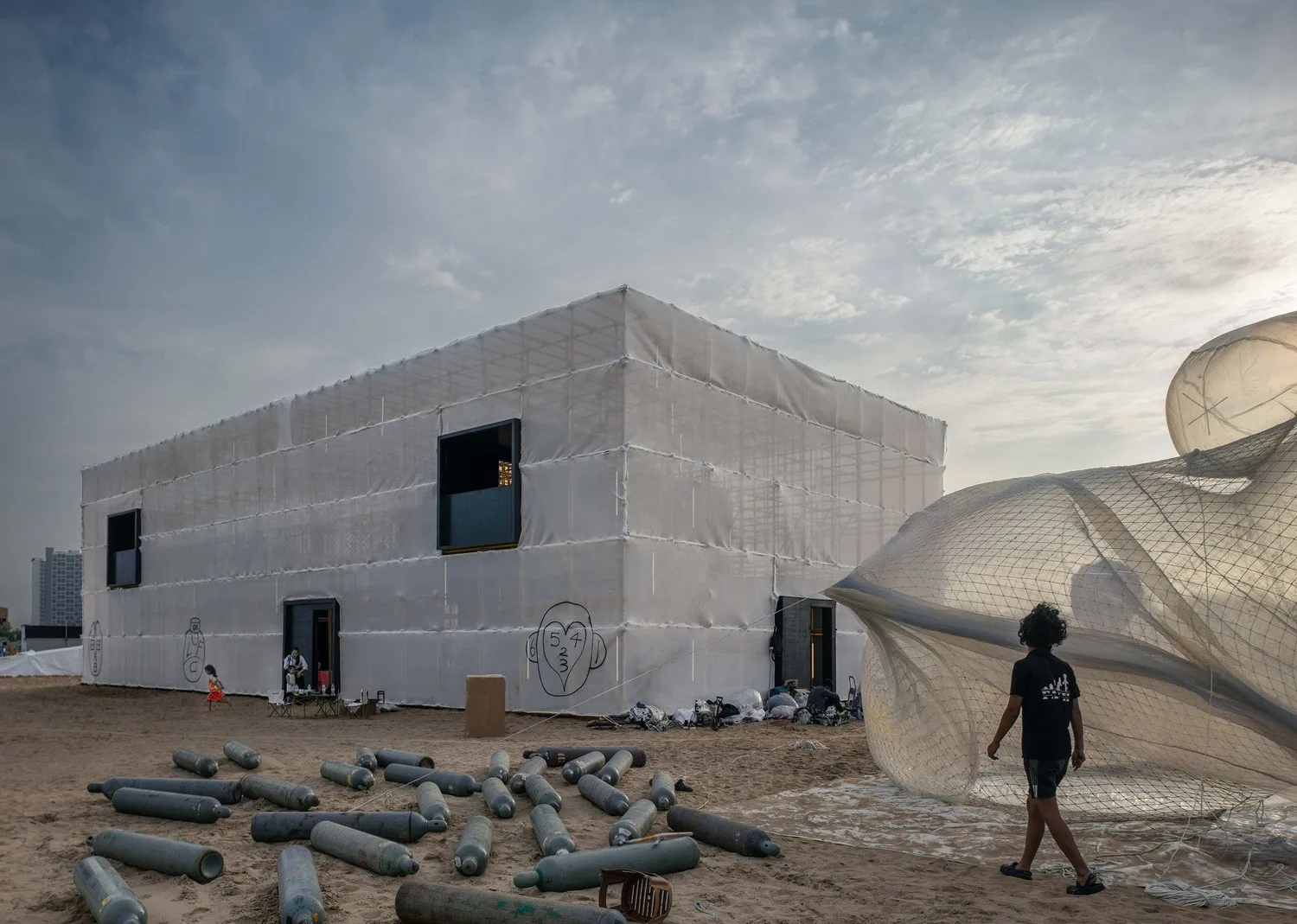 BIM Architecture | Huang Shen Er Space - Anaya Drama Festival "Migratory Bird 300" Beach Temporary Art Museum/Hemu Architecture Studio