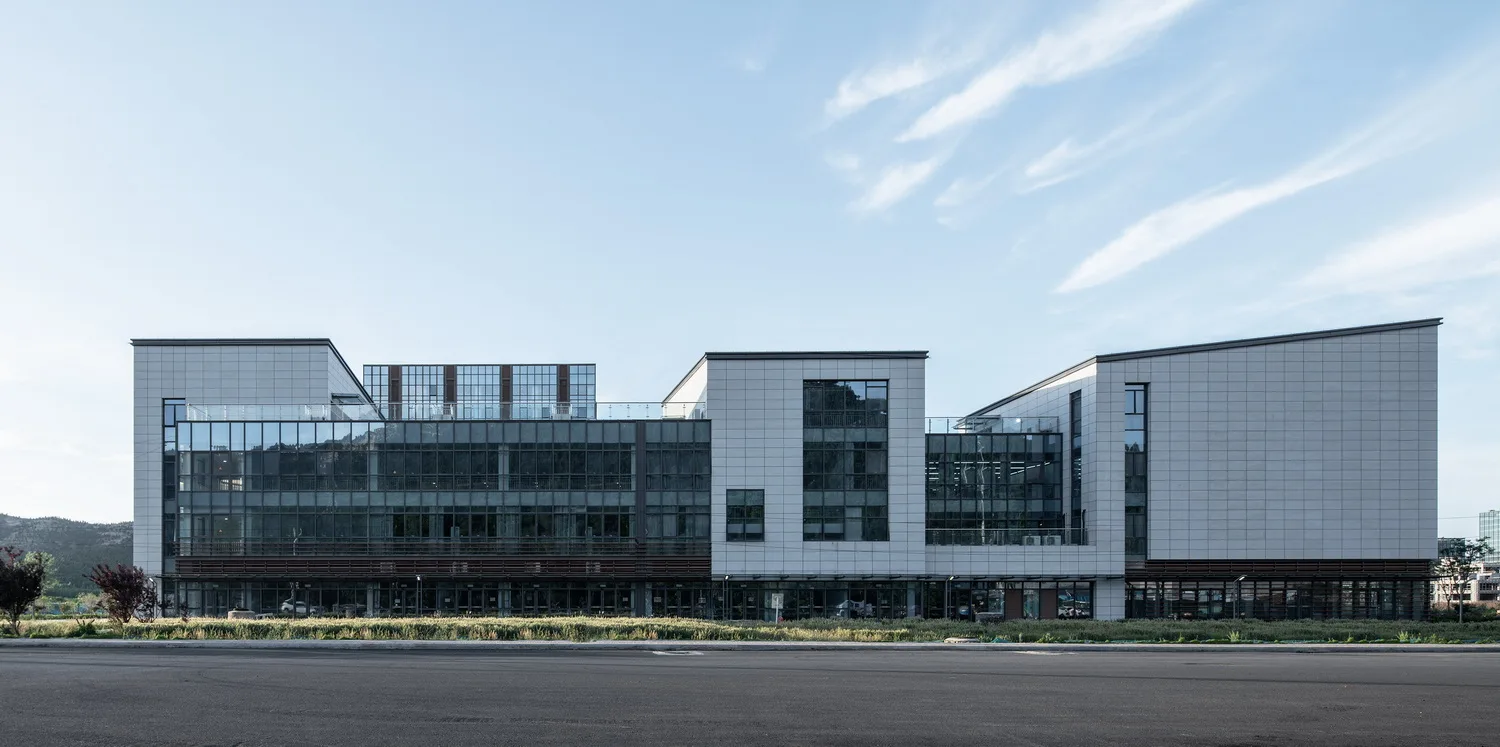 BIM Architecture | Living Container in Innovation Valley/Beijing Longyuan Kejian Architectural Design Co., Ltd