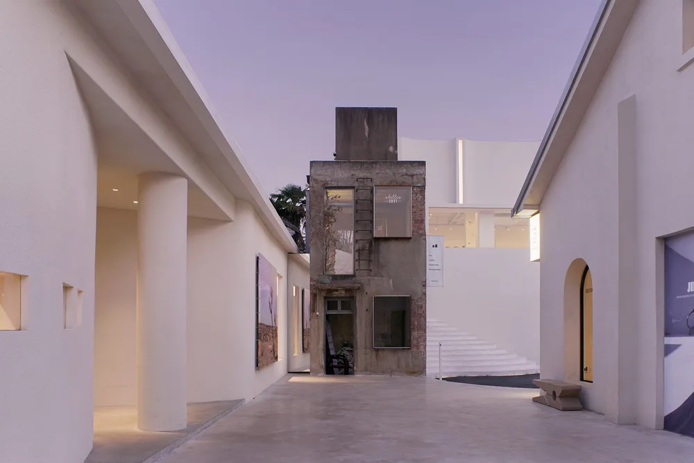 BIM Architecture | Moments Photography Base/Three Orange Lihe Space Design
