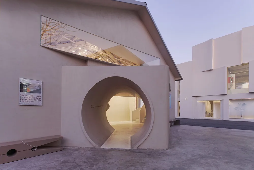 BIM Architecture | Moments Photography Base/Three Orange Lihe Space Design
