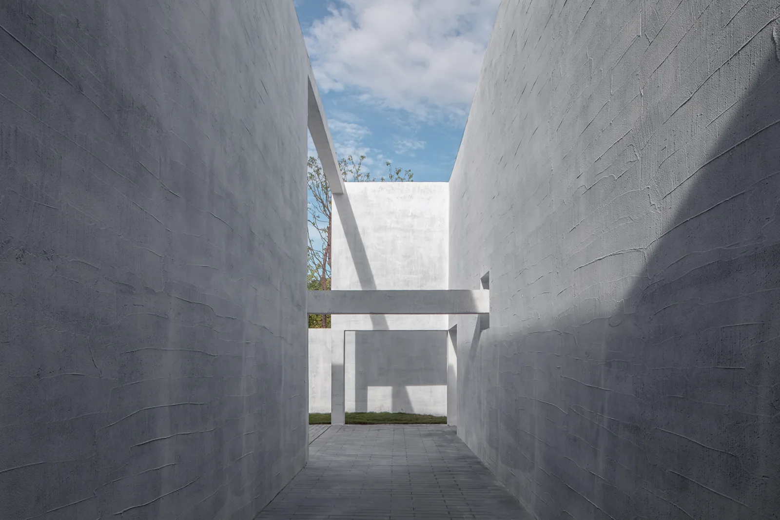BIM Architecture | Ceramic Red Memory Hall Renovation/One Studio