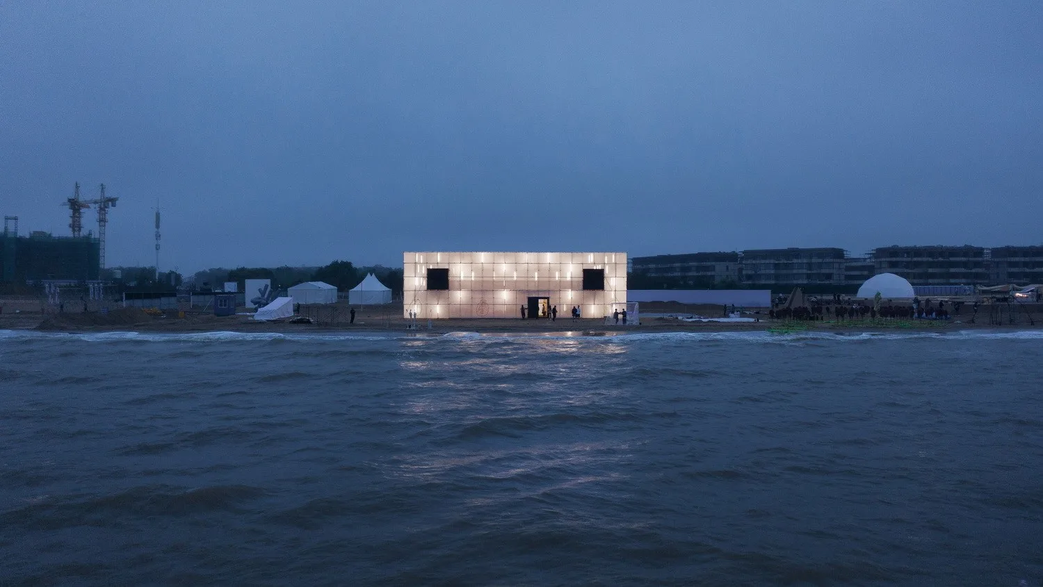 BIM Architecture | Huang Shen Er Space - Anaya Drama Festival "Migratory Bird 300" Beach Temporary Art Museum/Hemu Architecture Studio