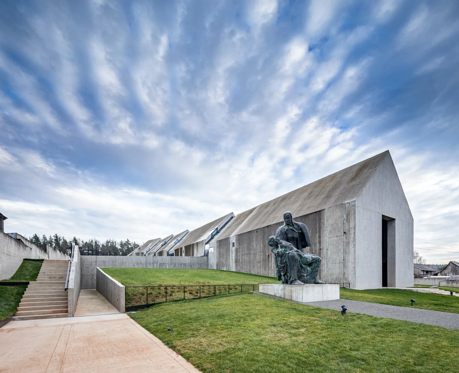 BIM Architecture | Polish Martyrs' Mausoleum/Nizio Design International