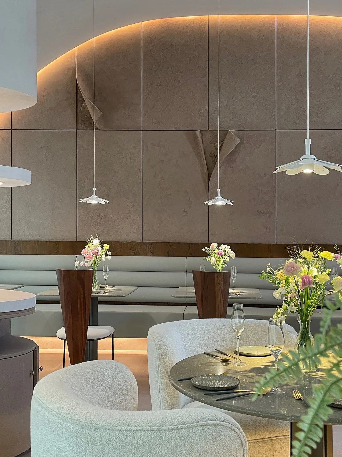 BIM Architecture | Flower Kitchen Designer "She" and His Ninth Love/Liang Zhu Design Firm