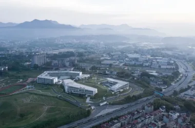 BIM Architecture: Trend-Driven Space Design by Zhejiang Jiande Airport Aviation Industry University Research Base / Gad Jiedi-BIM WORLD