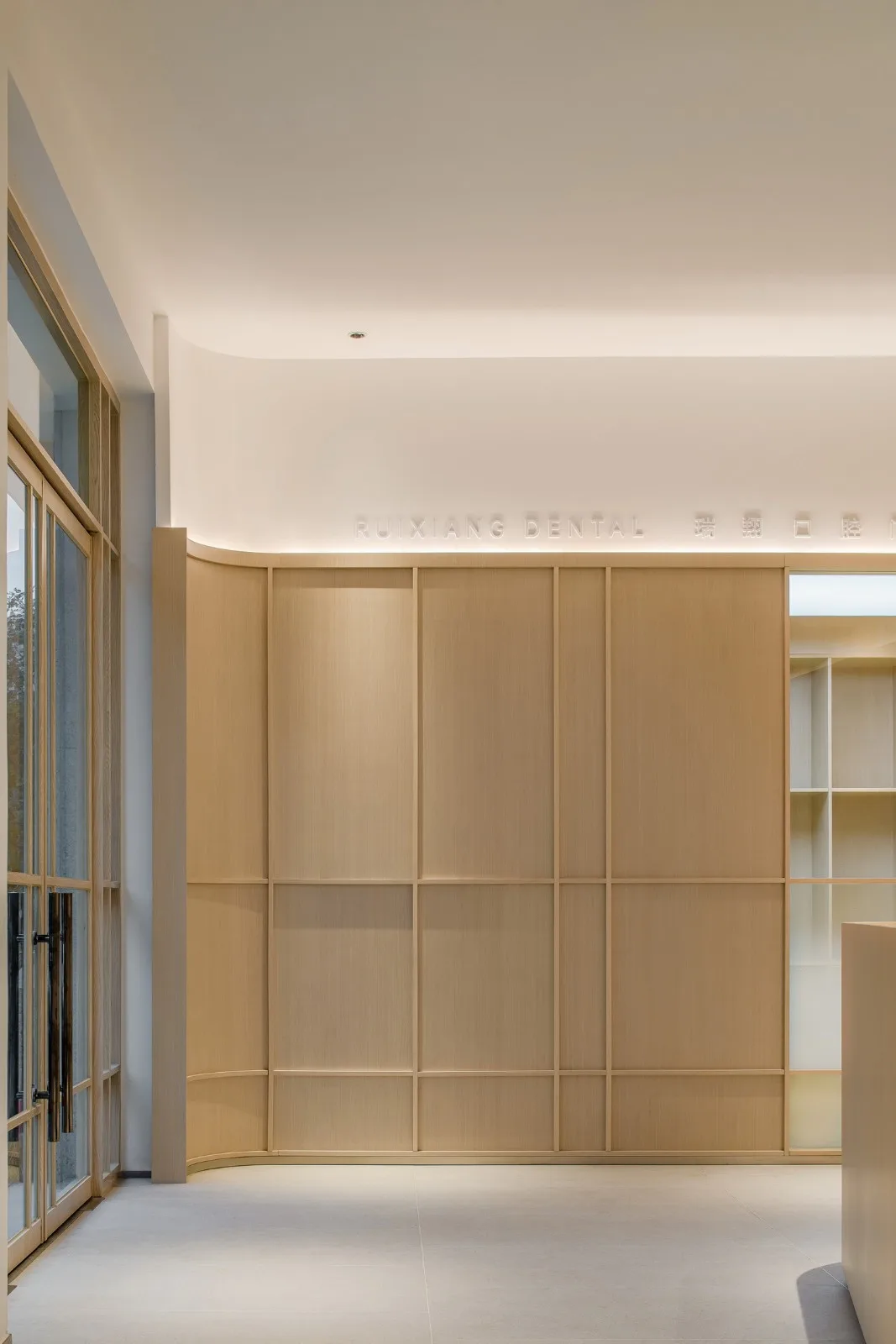 BIM Architecture | Ruixiang Dental, a relaxed and peaceful clinic/Interior Design by Wang Weihang