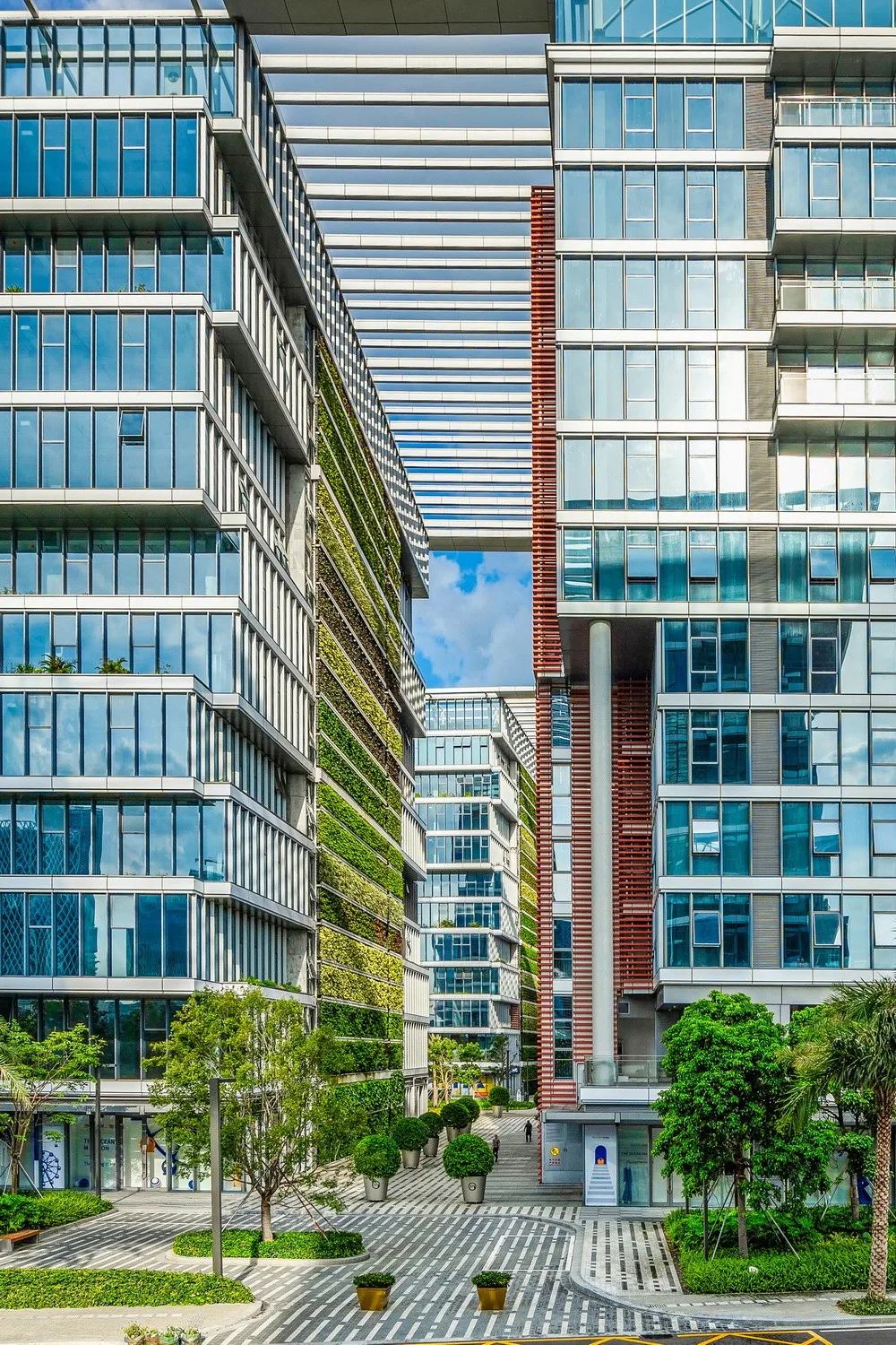 BIM Architecture | Lighting up the "Pearl" of the City: Architectural Design of the East Bank Cluster of Shenzhen Bao'an Happy Harbor/Laguarda. Low Architects