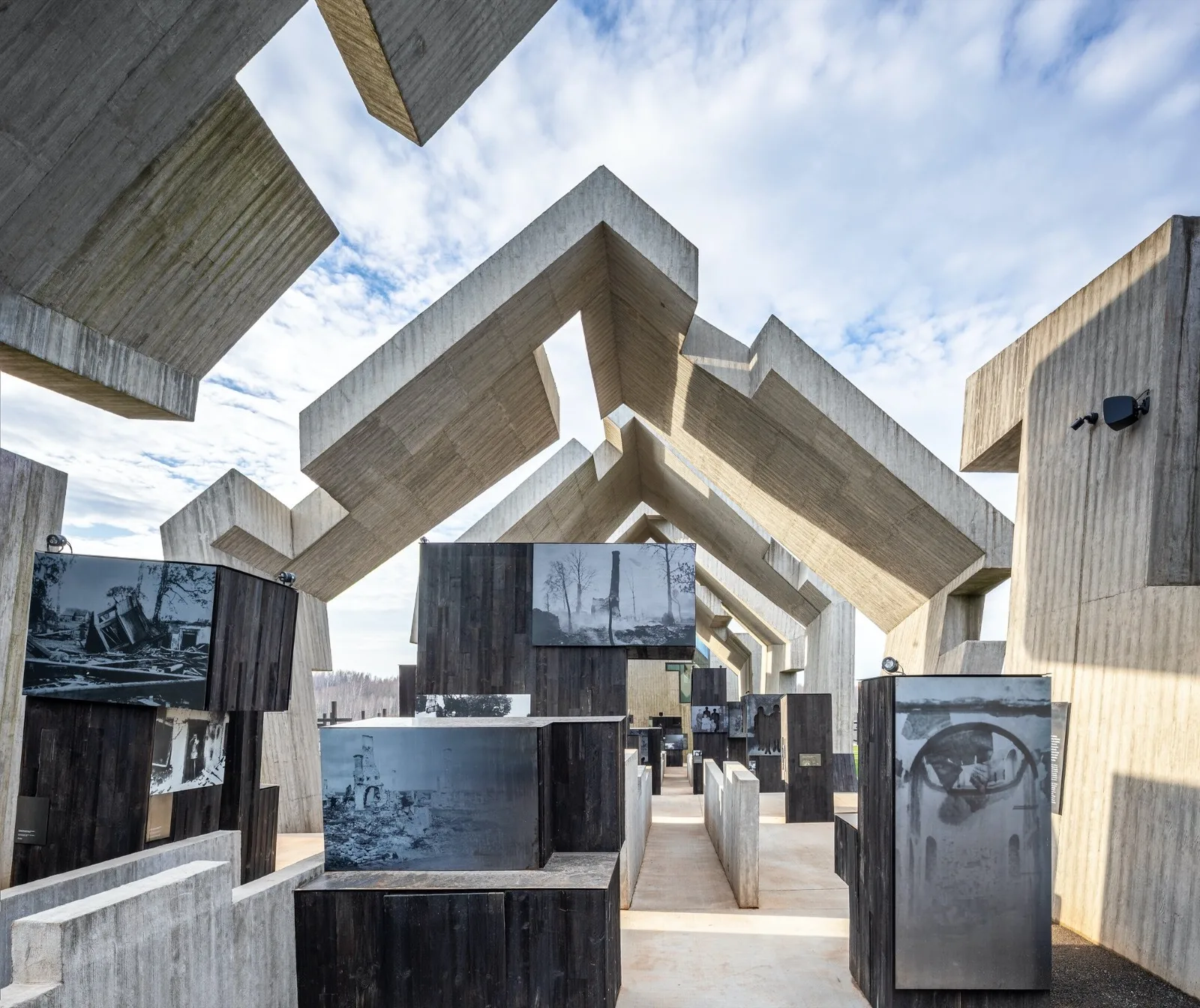 BIM Architecture | Polish Martyrs' Mausoleum/Nizio Design International