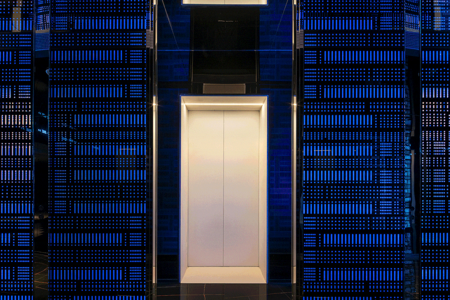 BIM Architecture | ISEYA Floating Cloud High Altitude Hotel [Chaotianmen Flagship Store]/Preaching Space Design