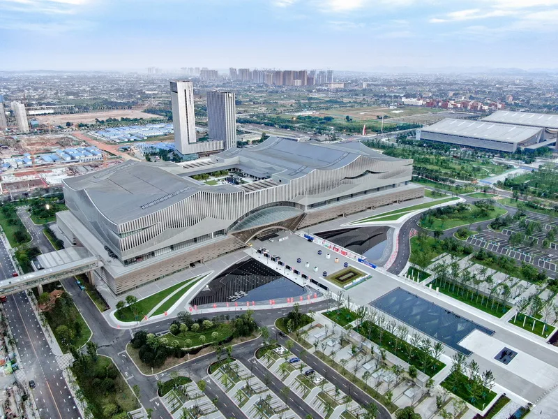 BIM Architecture | Changsha International Convention Center - Bai Tao Lansen collaborates with Academician He Jingtang's team to create a new business card for the city/Bai Tao Lansen