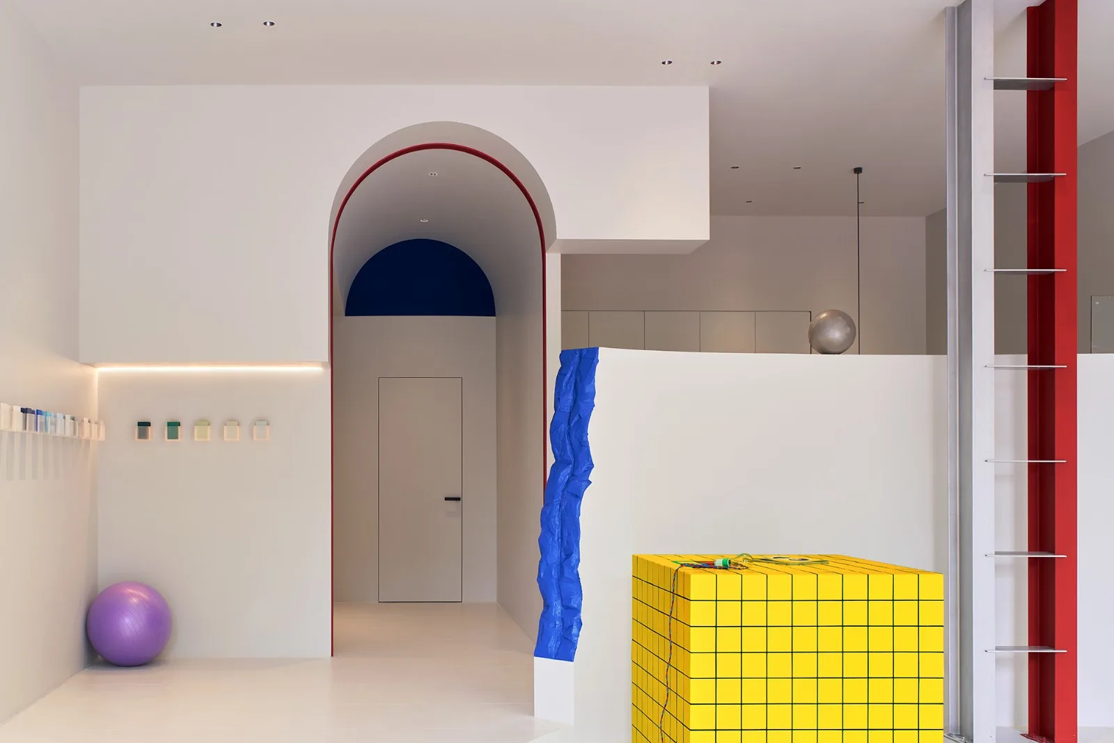 BIM Architecture | Benjamin Moore Coatings Jinhua Experience Center, a random spatial experiment of color explosion/NDB Design's new work