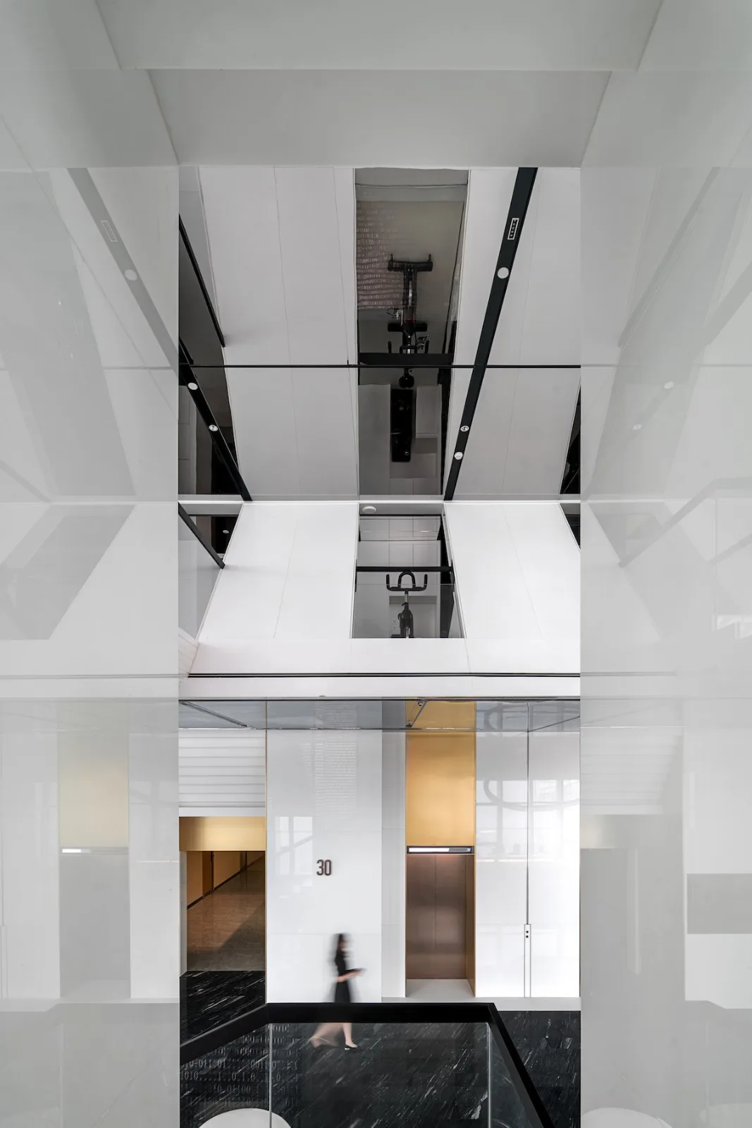 BIM Architecture | ISEYA Floating Cloud High Altitude Hotel [Chaotianmen Flagship Store]/Preaching Space Design