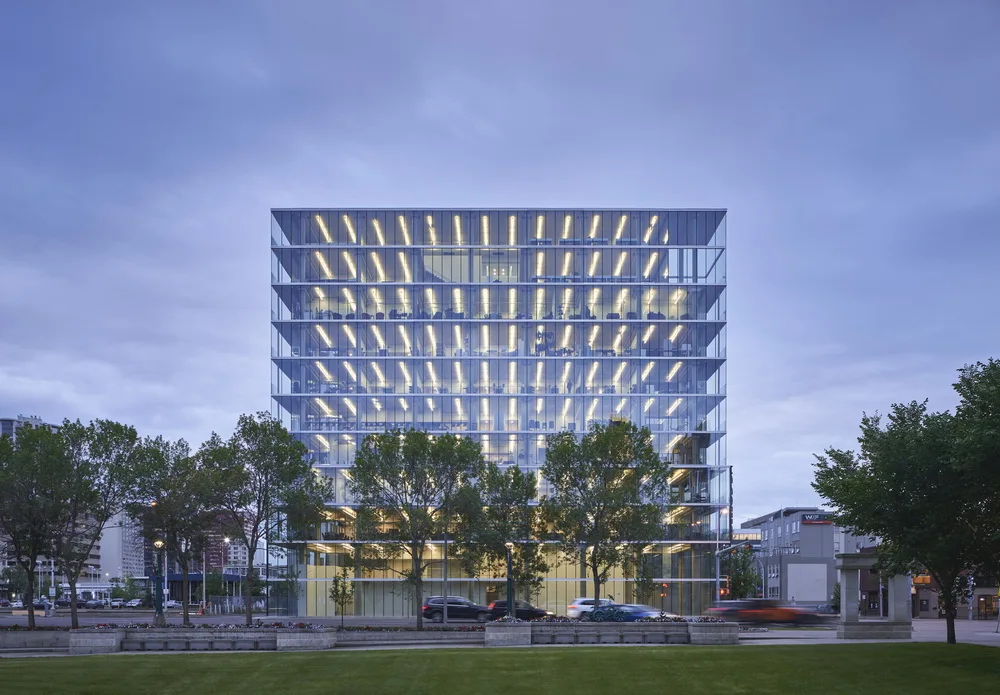 BIM Architecture | Edge Office Building, Solar Panels Covered Facade/Dub Architects