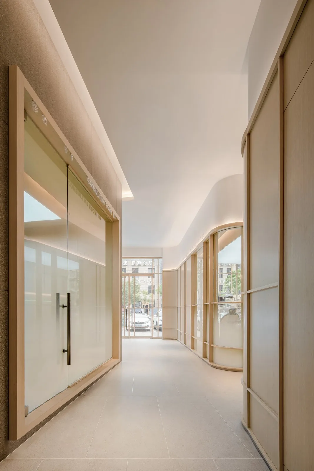 BIM Architecture | Ruixiang Dental, a relaxed and peaceful clinic/Interior Design by Wang Weihang