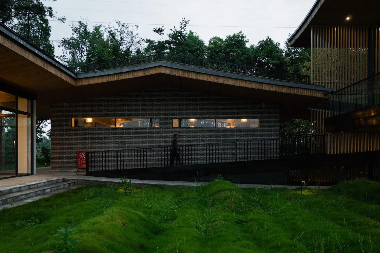 BIM Architecture | The Best Grain and Oil in the Fields - A Courtyard on the Farmland, a Paradise in the Village/Xiaoyin Architecture Firm