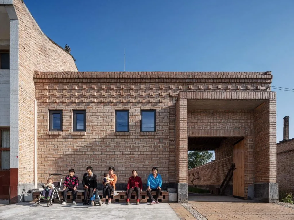 BIM Architecture | Regeneration of Guanzhong Brick and Tile Houses: Xianyang Gezi Village Red Brick House/Xi'an University of Architecture and Technology Design and Research Institute