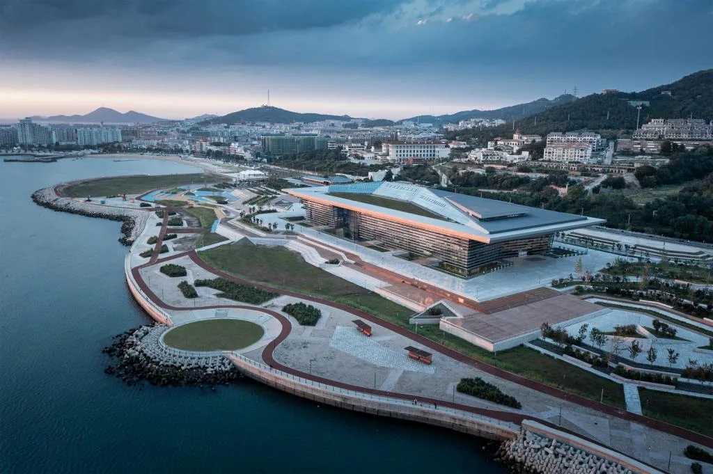 BIM Architecture | Exhibition Hall of Long Island Marine Ecological Civilization Comprehensive Experimental Zone/Working Room 10 of South China University of Technology Architectural Design and Research Institute+Yantai Architectural Design and Research Institute