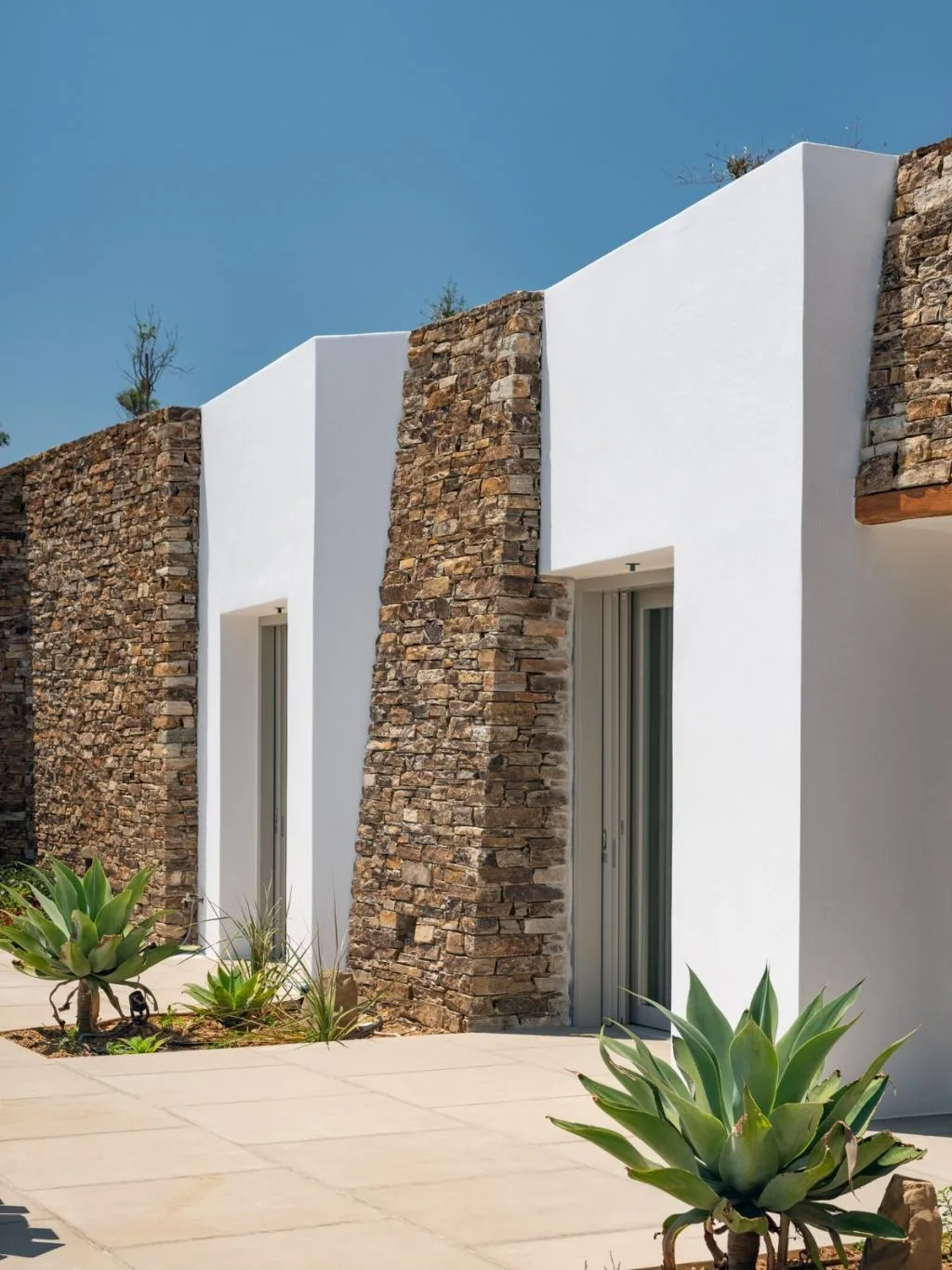 BIM Architecture | Underground Private Villas on Antipalos Island/Tsolakis Architects