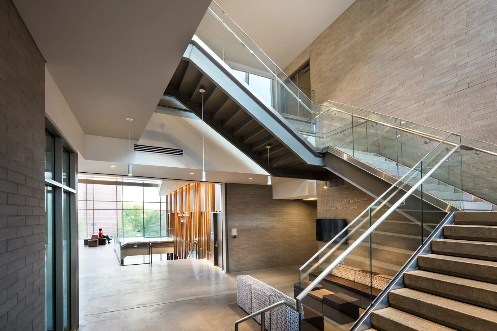 BIM Architecture | University of Nevada Art Center/DLR Group