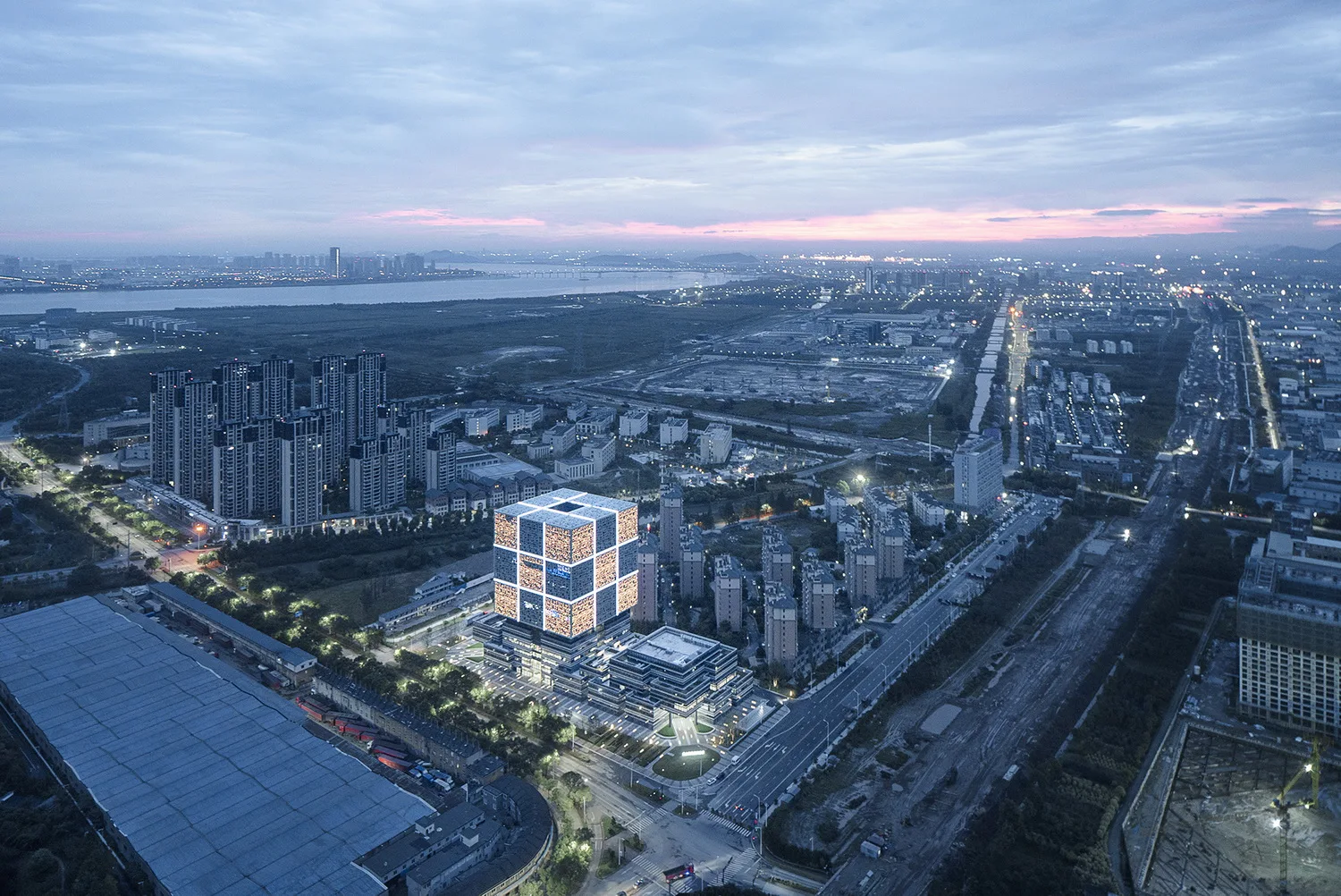BIM Architecture | 'Energy Cube' Xiaoshan Science and Technology City Entrepreneurship Valley/Zhejiang University Architectural Design and Research Institute Co., Ltd
