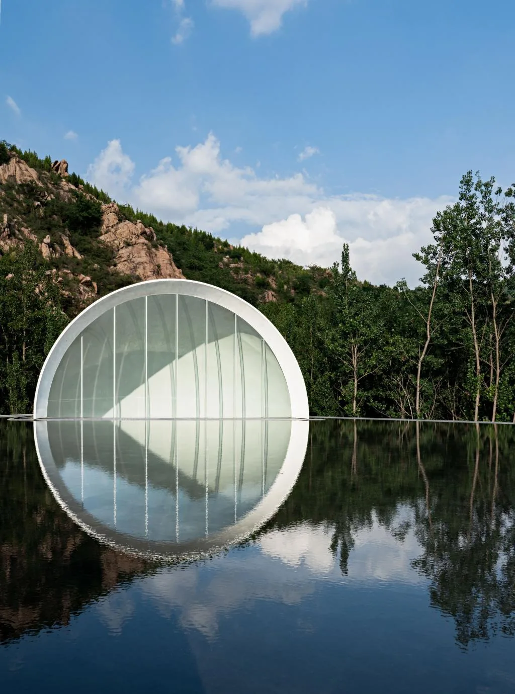 BIM Architecture | Ultimate Nostalgia - Tai'an Jiunvfeng "Moon of Hometown" Ceremony Hall/Blue Architecture